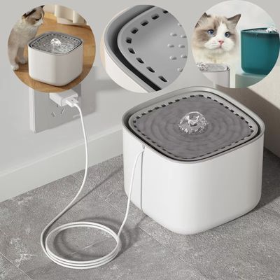 Fontaine à eau pour chat | CatAqua™ - LES DEUX CHATS